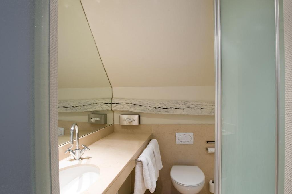 Hotel Le Clos Des Recollets Durbuy Room photo